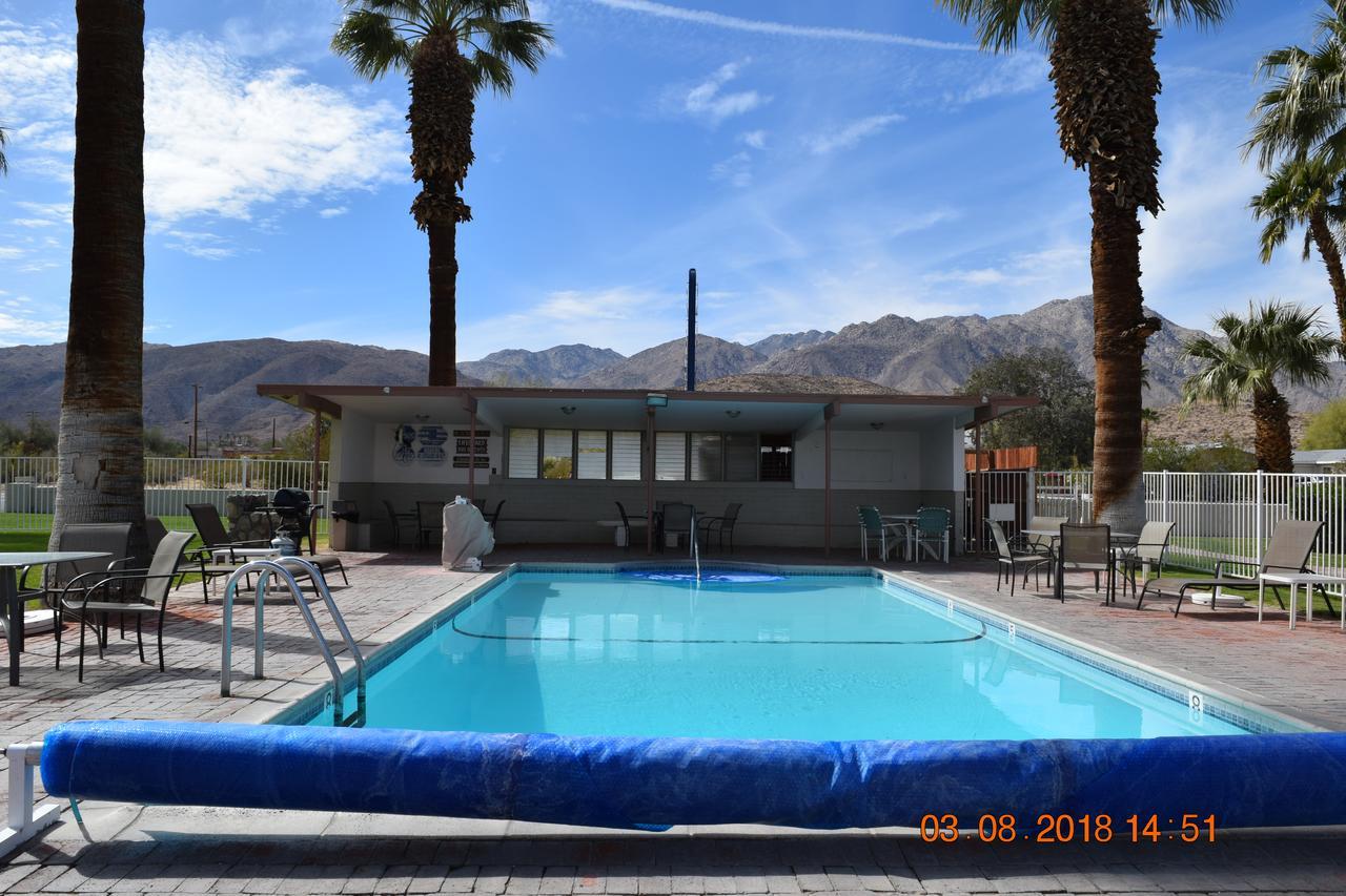 Stanlunds Inn And Suites Borrego Springs Ngoại thất bức ảnh