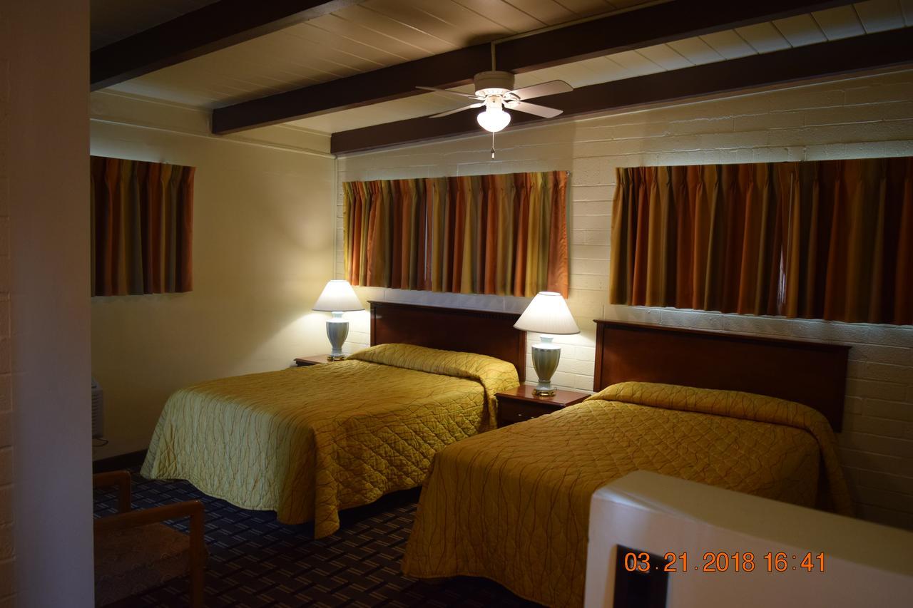 Stanlunds Inn And Suites Borrego Springs Ngoại thất bức ảnh